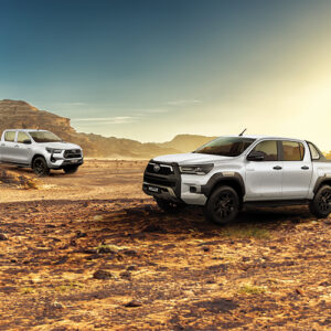 HILUX 2.4L 4X4 MT